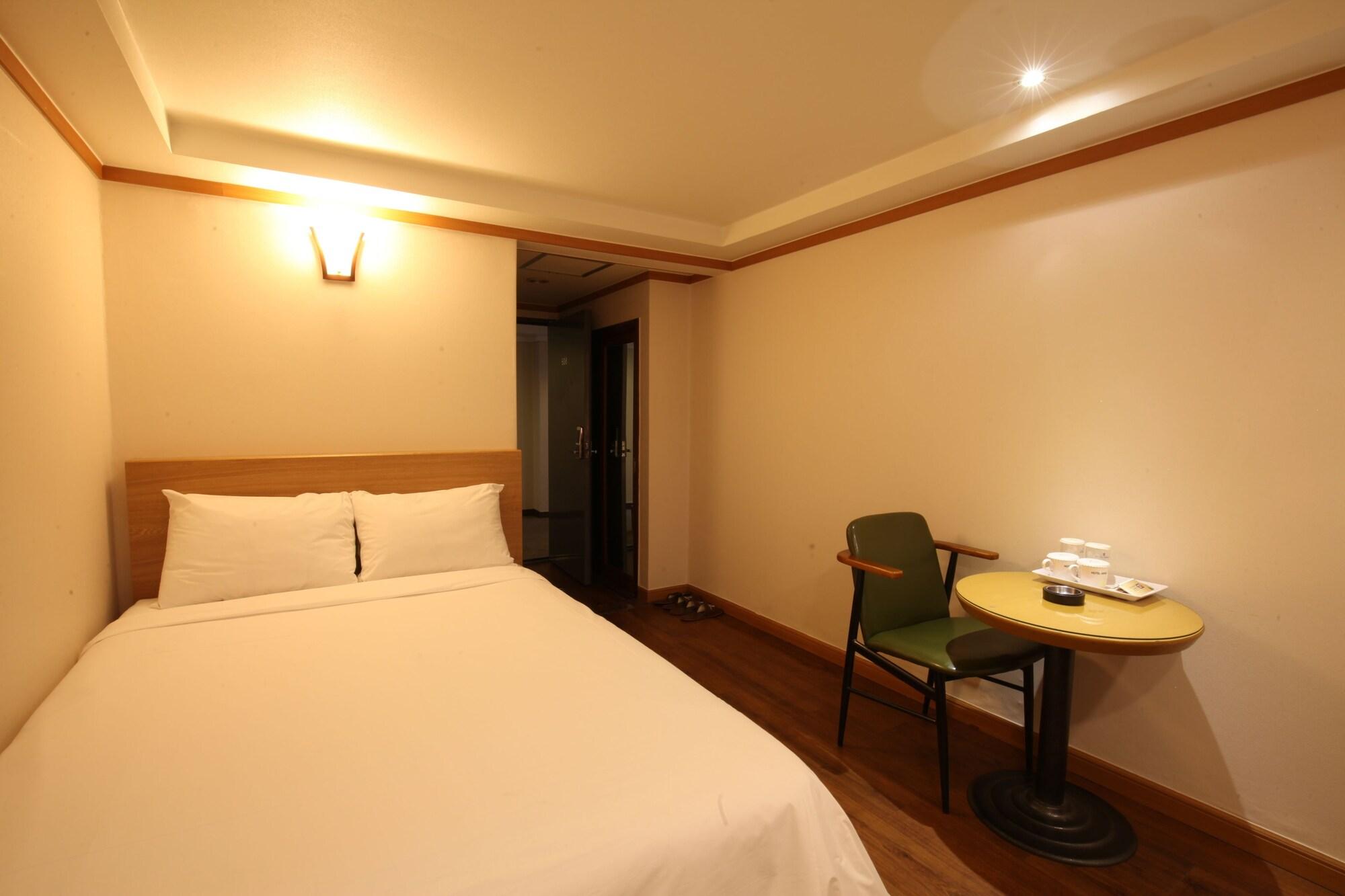 Angel Hotel Пусан Екстериор снимка