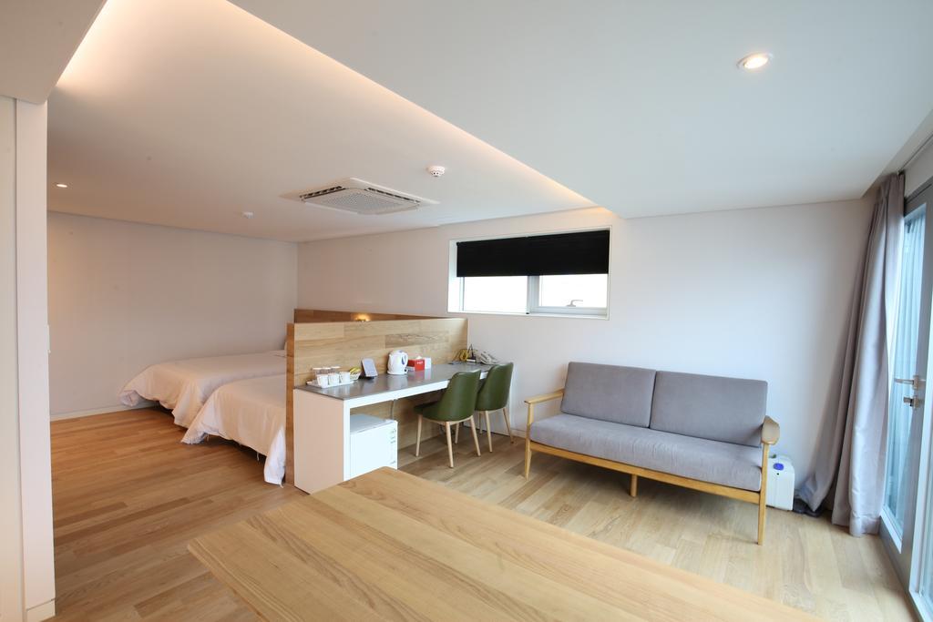 Angel Hotel Пусан Екстериор снимка